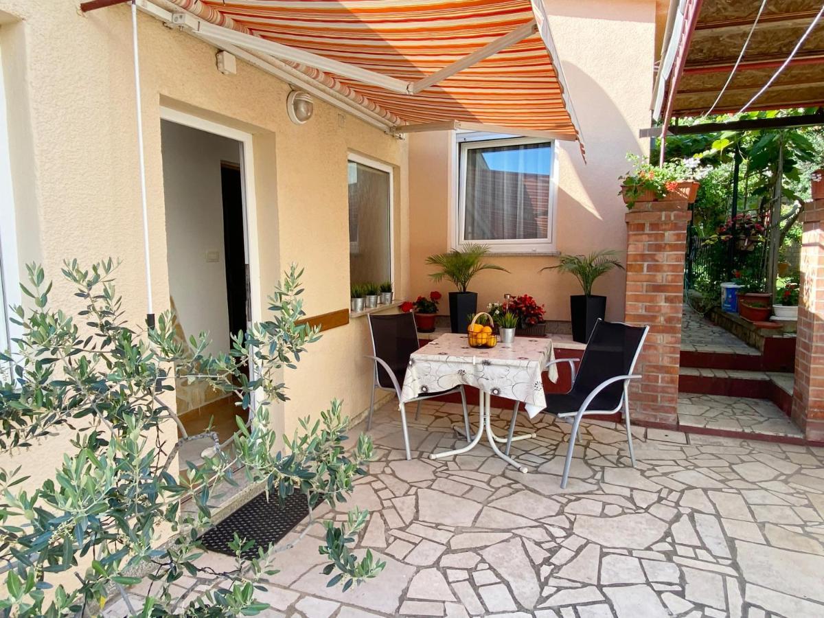 Apartments Centurio Pula Exterior photo